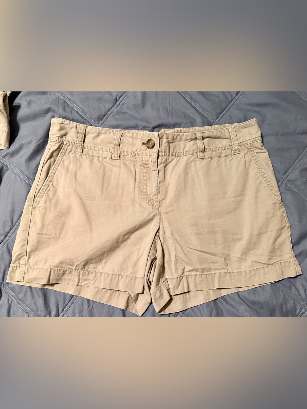 LOFT Beige/Tan Women's Bermuda Shorts - 4” inseam